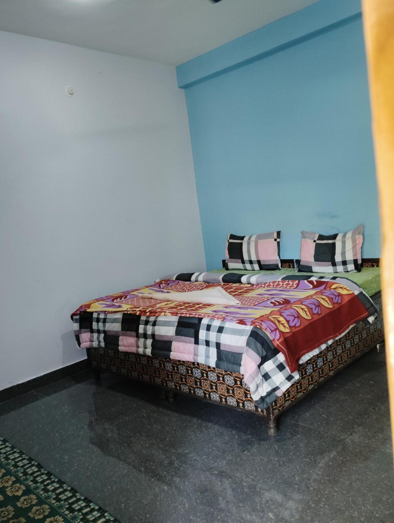 Dog N Hill Hotel Касол Екстериор снимка