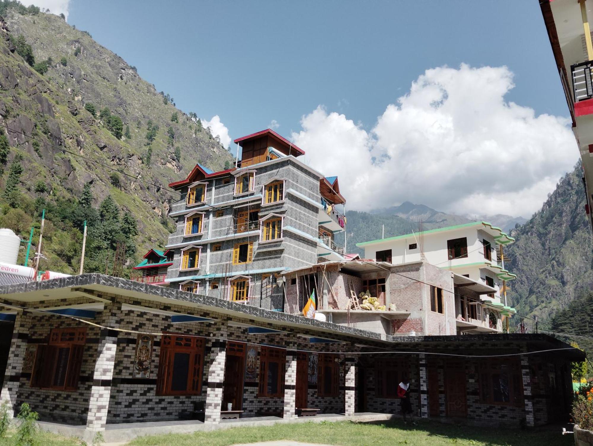 Dog N Hill Hotel Касол Екстериор снимка