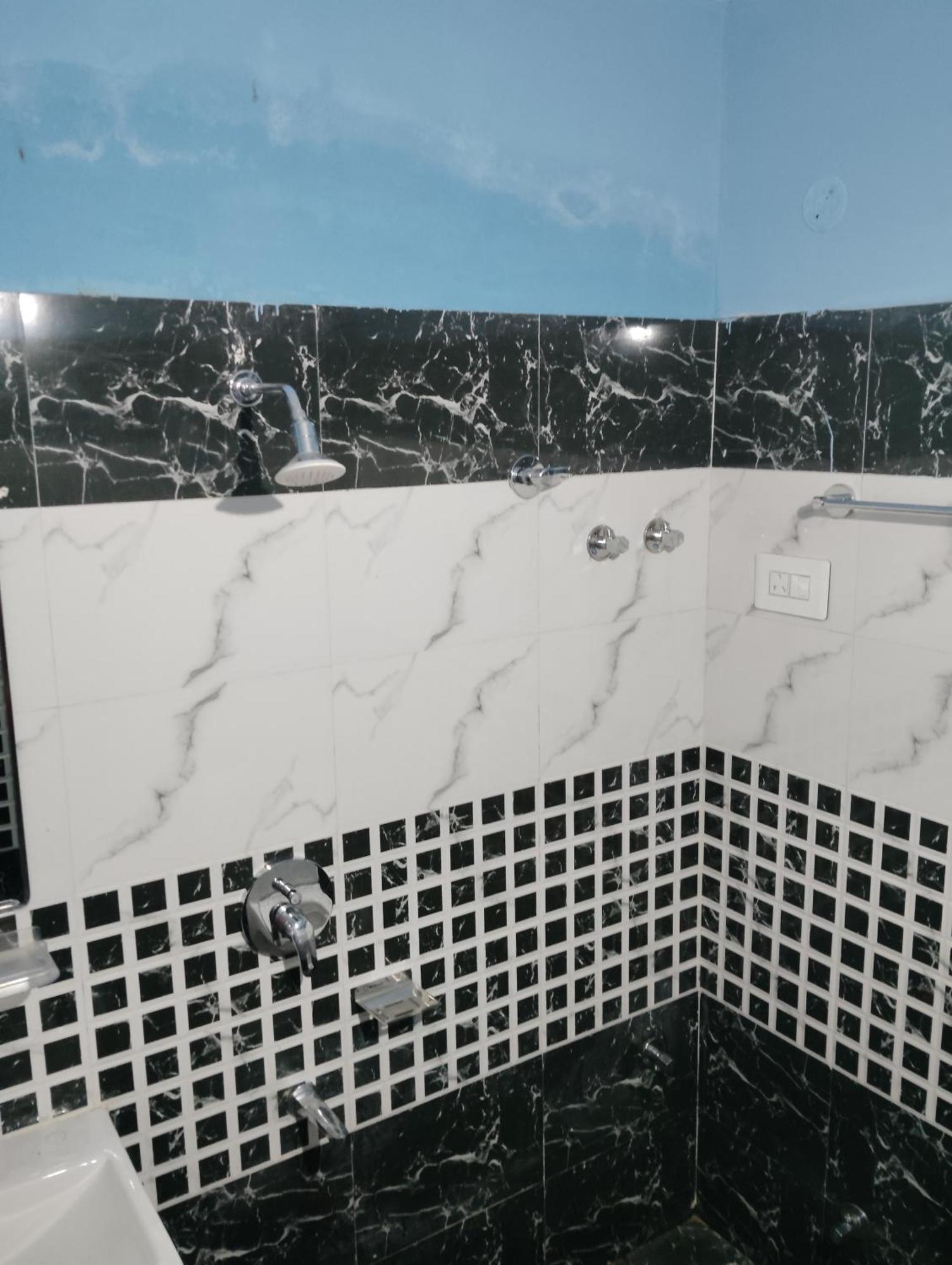 Dog N Hill Hotel Касол Екстериор снимка